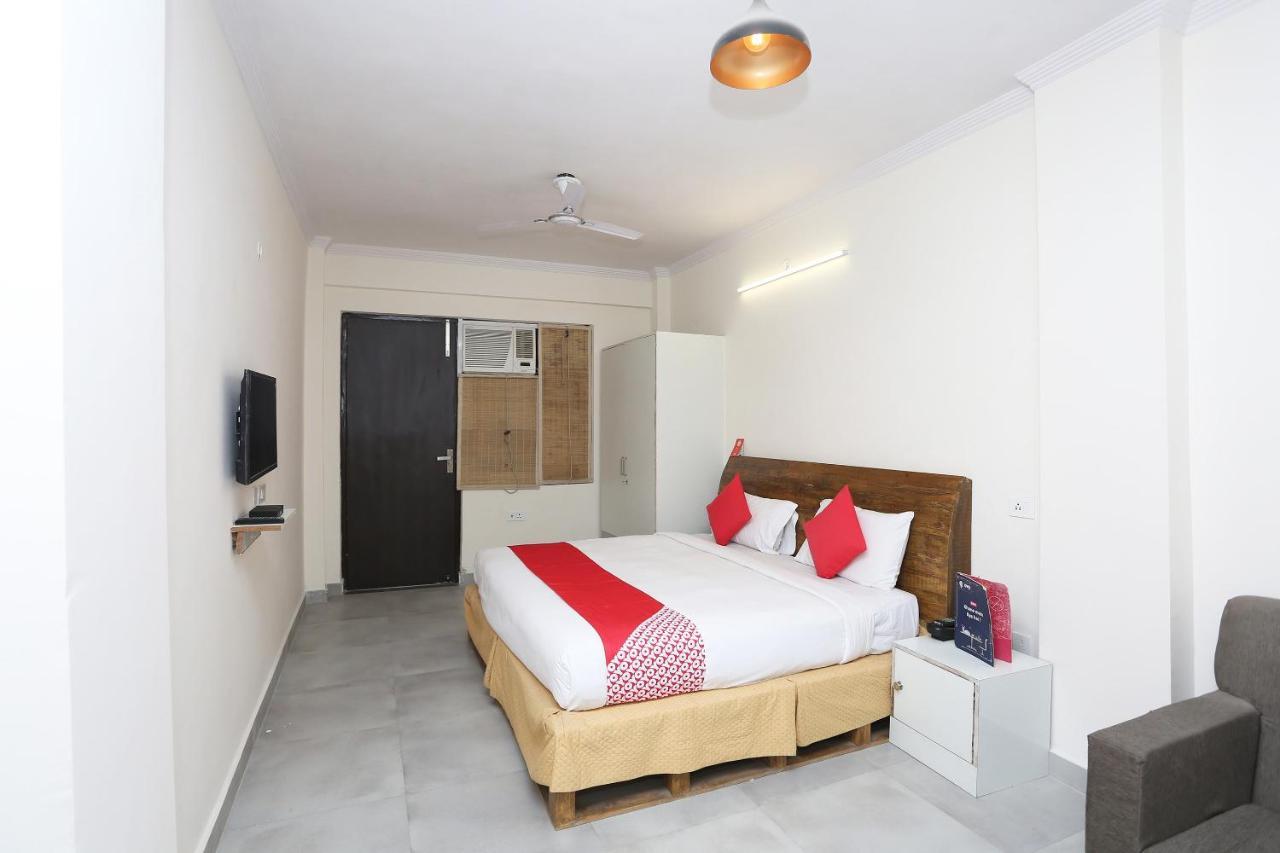 Oyo 28670 Hotel Dev Palace Γκουργκάον Εξωτερικό φωτογραφία